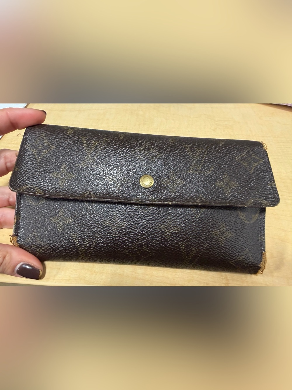 Louis Vuitton Porte Tresor Intl Clutch Wallet